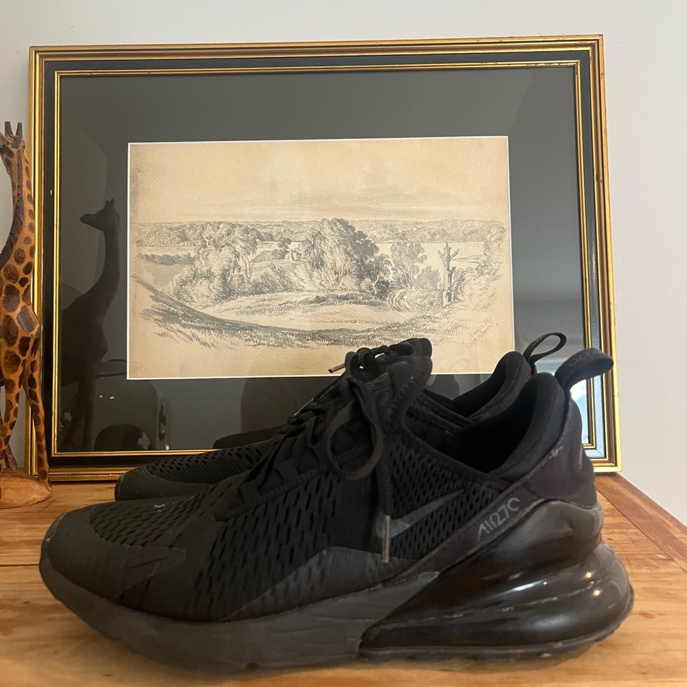 Nike Air Max 270 Triple Black Sneakers